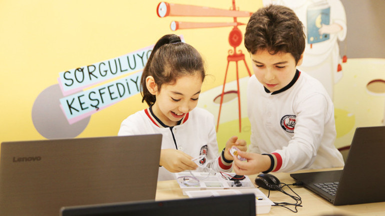 Yarını aydınlatan ateşböcekleri... Türkiye Eğitim Gönüllüleri Vakfı (TEGV)