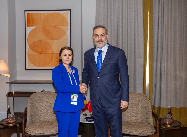 Dışişleri Bakanı Fidandan peş peşe kritik temaslar