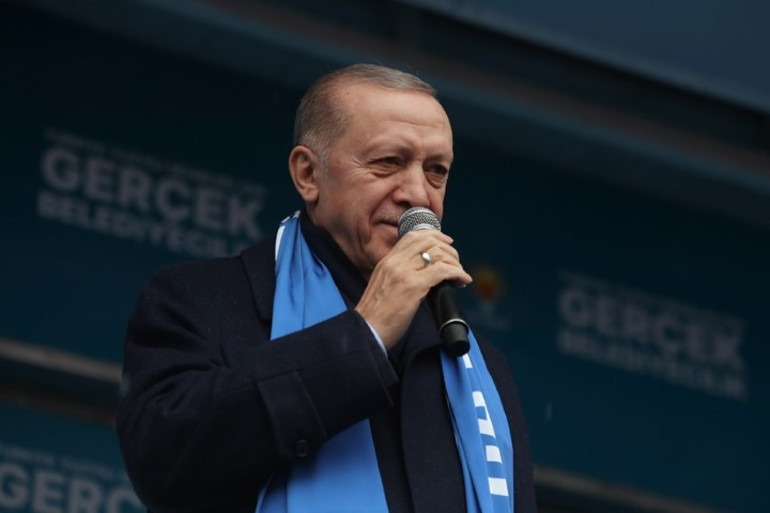 AK Parti Rize mitingi... Cumhurbaşkanı Erdoğan: CHPde hiçbir köklü değişim yaşanmadı