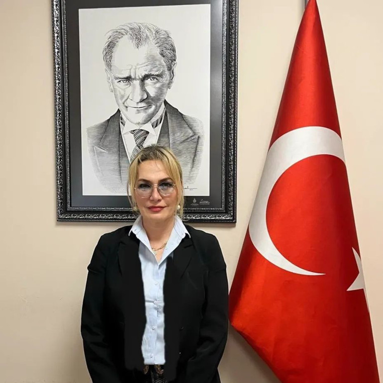 Türkücü Hilal Özdemir muhtar adayı olduğunu açıkladı