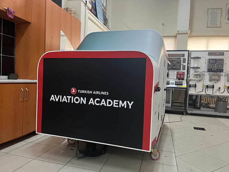 Uçuş simülasyonunu hem öğrenciler hem THY kullanıyor