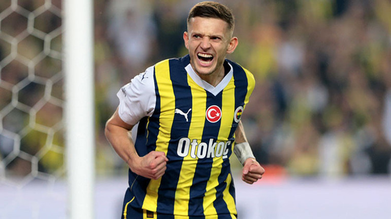 Fenerbahçede bonservis rekoru kırılabilir Vedat Muriqi ve Elvir Baljicten sonra o isim de tarihe geçecek...
