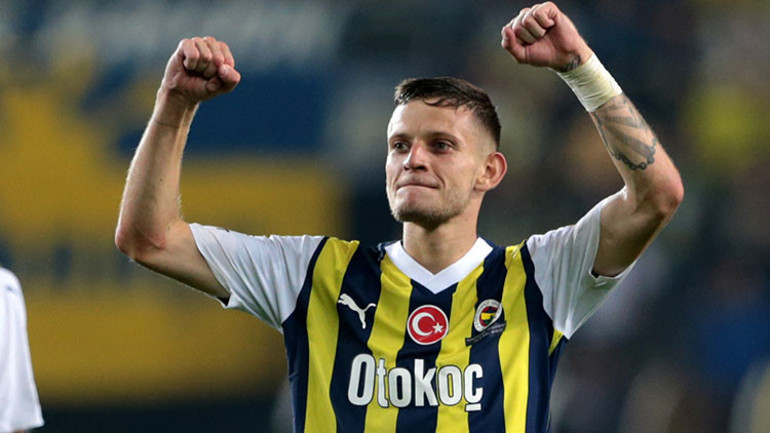Fenerbahçede bonservis rekoru kırılabilir Vedat Muriqi ve Elvir Baljicten sonra o isim de tarihe geçecek...