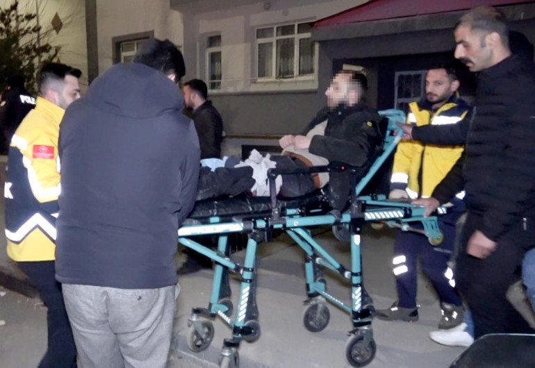 Tacizle suçladığı kişiyi şikayet etti, kardeşi iş çıkışında bıçakladı