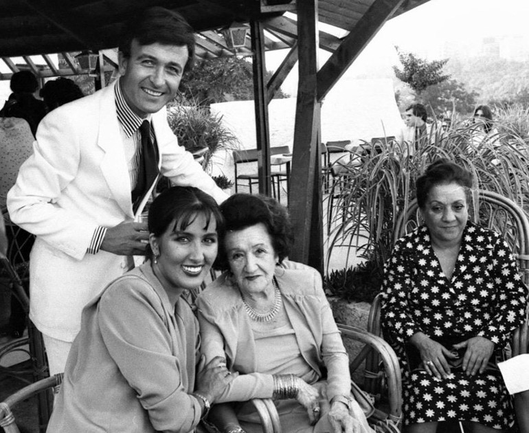 Cem Yılmazdan İffetin Cemili Faruk Pekere destek