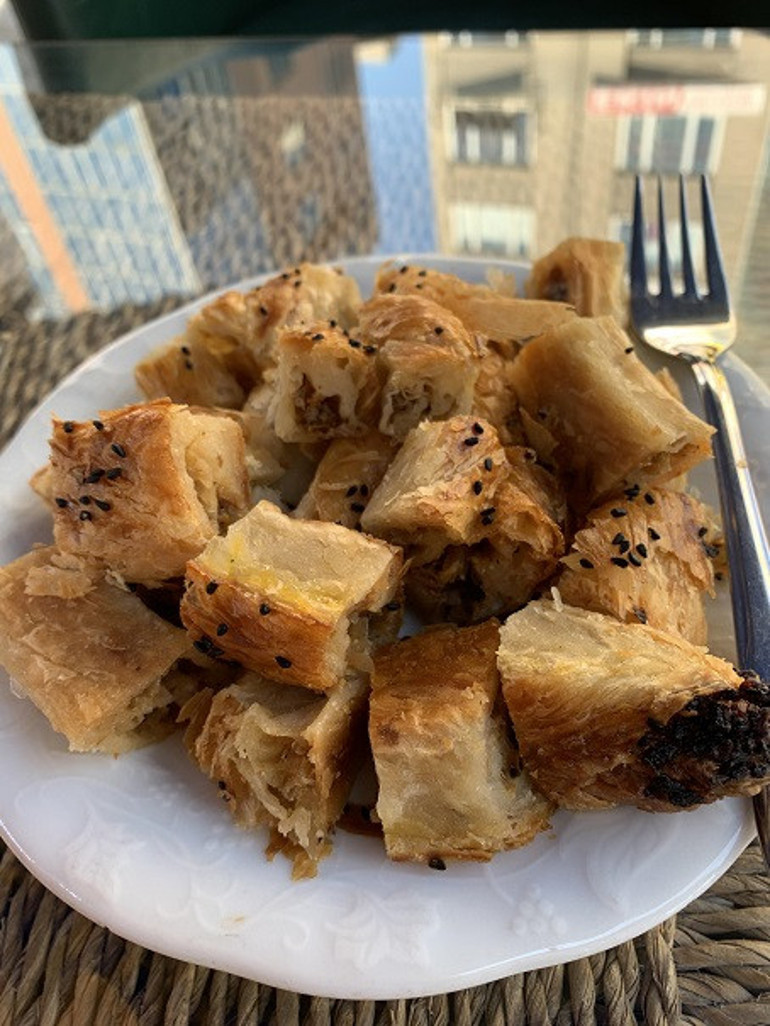 Lezzetli ve çıtır çıtır... Böreklerin peşinde yola çıkılacak adresler | 7 ŞEHİR 7 ÖNERİ