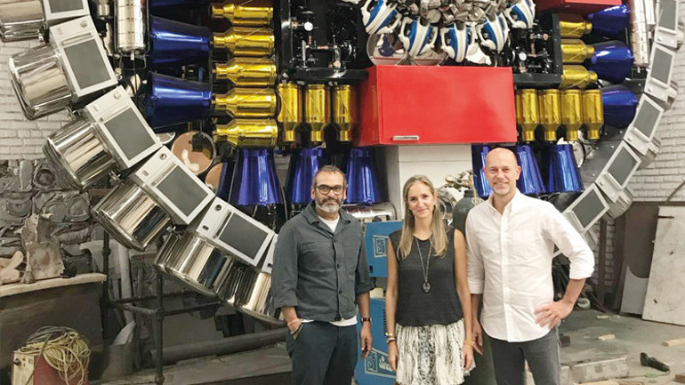 Çağdaş sanatın en havalı galericisi… Mobilyaların yerini resim ve heykel aldı