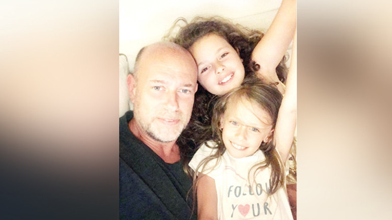 Çağdaş sanatın en havalı galericisi… Mobilyaların yerini resim ve heykel aldı