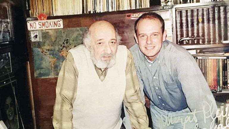 Çağdaş sanatın en havalı galericisi… Mobilyaların yerini resim ve heykel aldı