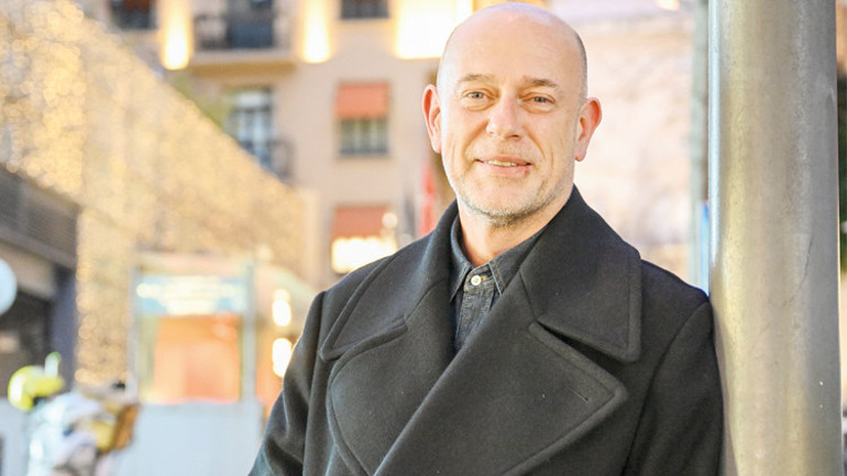 Çağdaş sanatın en havalı galericisi… Mobilyaların yerini resim ve heykel aldı