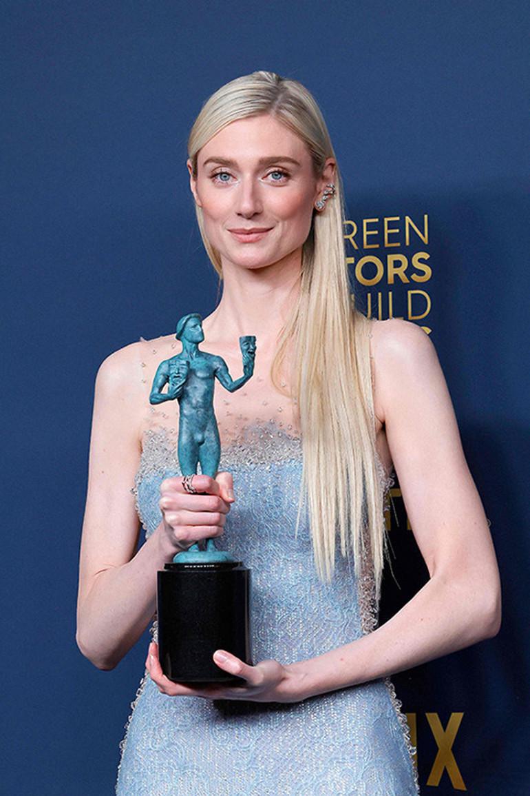 Oscarın habercisi SAG Ödüllerinde sürprizler gecesi... Yıldız oyuncu sahneye sarhoş çıktı Kazandığına inanamayıp hemen kaçtı