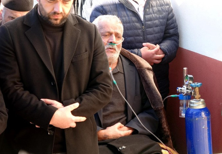 Eşinin cezaevinden firar edip vurduğu Elif, hayatını kaybetti Cenazede yürek yakan görüntü