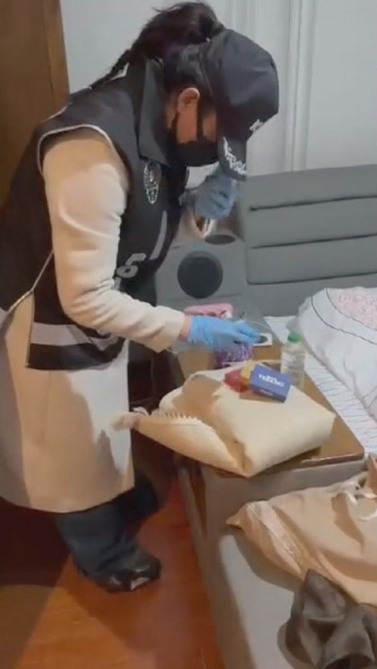 Sosyal medya fenomeni Aleyna Dalveren gözaltına alındı Para dağıtıp belinde silahla dans etmişti... Dilan Polat detayı