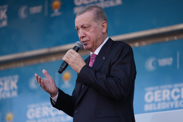 Cumhurbaşkanı Erdoğandan Özgür Özele: 31 Martta onu da özgürleştireceğiz