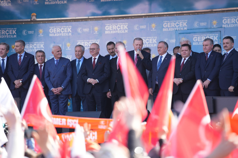 Cumhurbaşkanı Erdoğandan Özgür Özele: 31 Martta onu da özgürleştireceğiz