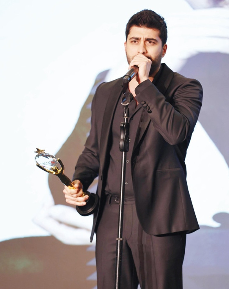 Ödül töreninde pişti oldular