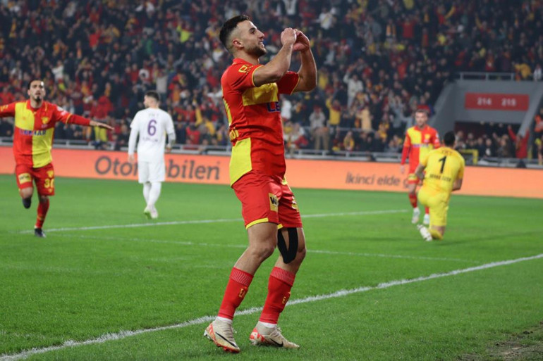 Göztepede Billel Messaoudiden 8 gollü katkı