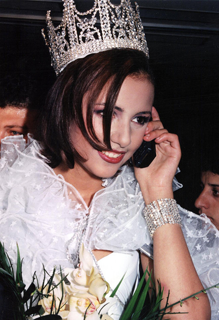 Türkiyenin en güzel kızı olarak taç giymişti... Şöhreti değil çocuklarının annesi olmayı seçti