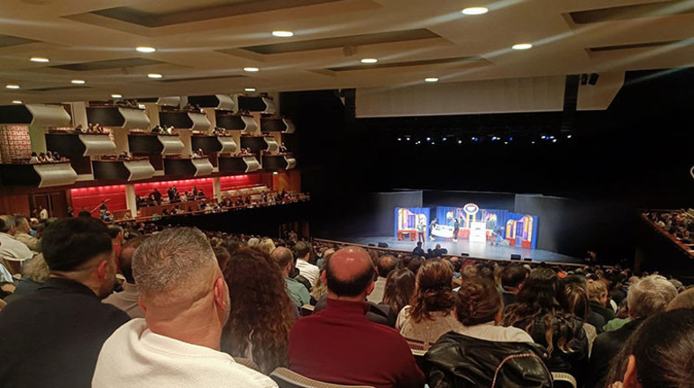 ‘Güldür Güldür Show Londra’da ile kahkaha tufanı