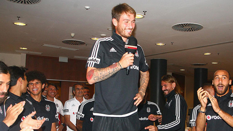 Ömer Şişmanoğlu, yıllar sonra Spor Arenaya itiraf etti: Aykut Kocamanı anlamadım, sıkıntılı birisi | Bilic ve Eneramonun menajeri aynı olduğu için oynayamadım