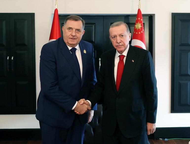 Cumhurbaşkanı Erdoğandan diplomasi trafiği