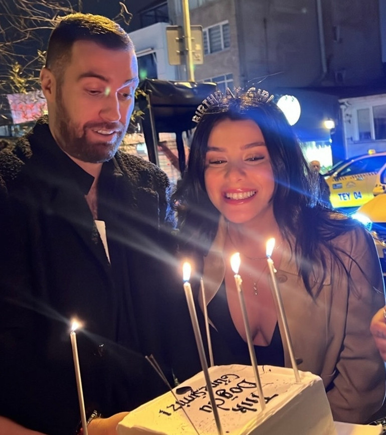 Oğulcan Engin sevgilisi İlayda Alişana doğum günü sürprizi yaptı