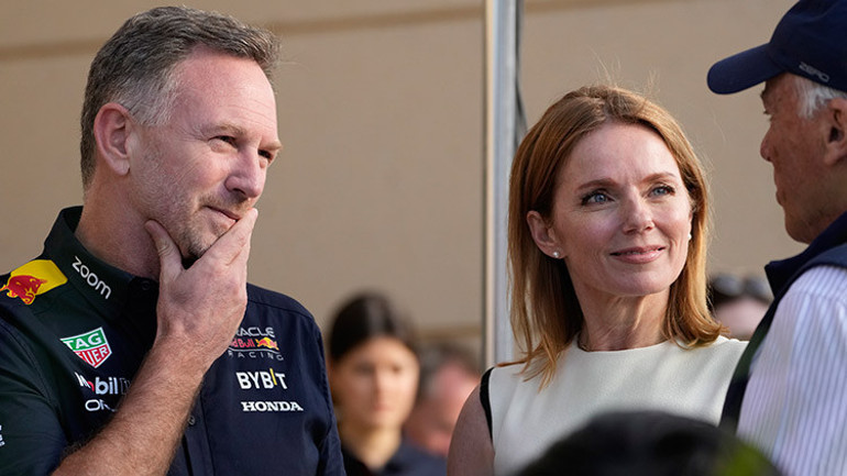 Ünlü şarkıcının zor anları… Ağlamaktan gözyaşları bile tükendi ama tacizle suçlanan kocasının elini bırakmadı…