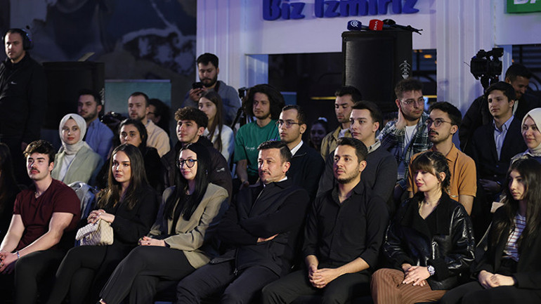 Hamza Dağ yeni müjde diyerek duyurdu: İlk bine giren öğrencilere 50 bin lira başarı ödülü