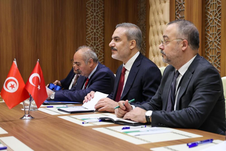 Dışişleri Bakanı Fidan, Tunuslu mevkidaşı Ammar ile bir araya geldi