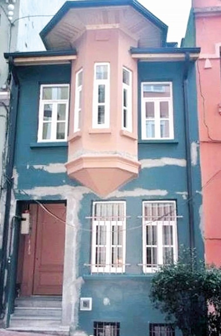 Aşk bitti, yapı paydos