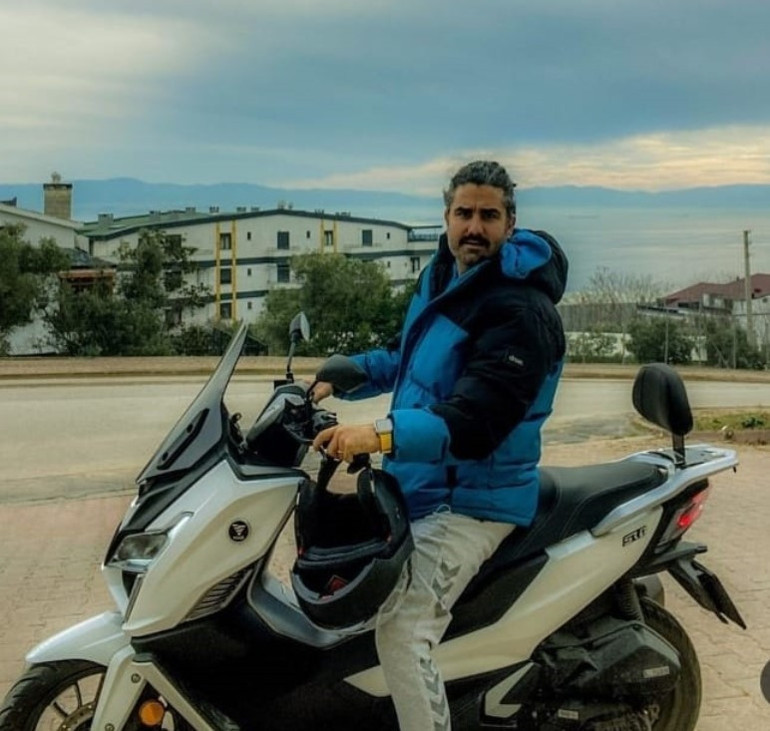Seksenlerin Zaferi Efe Depremden acı haber