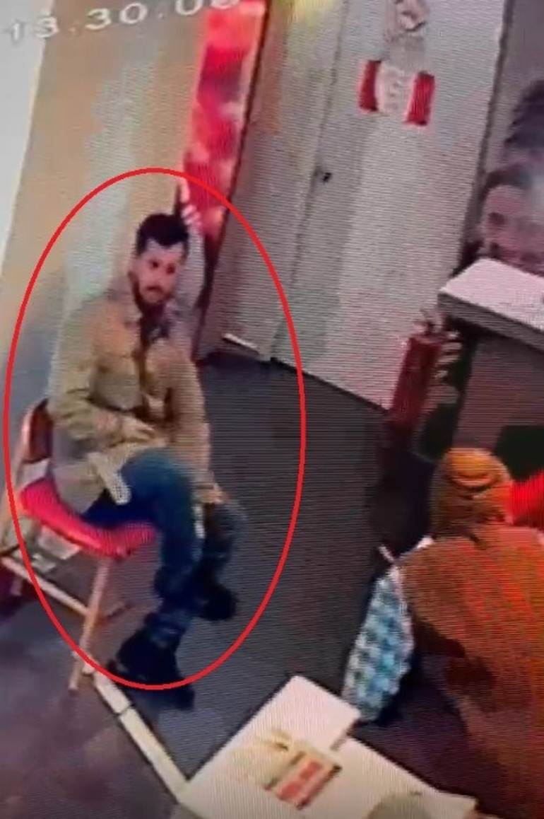 Kiminden telefonunu kiminden kredi kartını aldı Önüne geleni benzer sözlerle dolandırdı... 65 kaydı olan tokatçı yakalandı