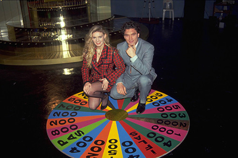 Spor akademisine gitmek isterken kendini Yeşilçamda buldu... Şöhret canımı yaktı dedi ve deniz kenarında bir köye yerleşti