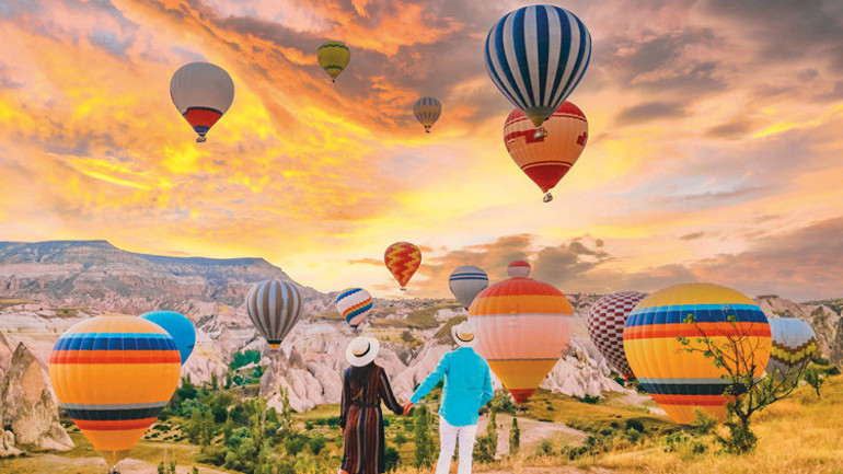 Turizmde hedef 12 ay 81 il