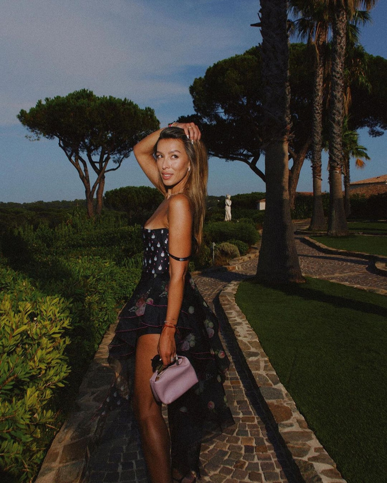 Ünlü çiftin ayrılık sebebi ortaya çıktı... Bu ilişki biraz fazla hızlı ilerliyor dedi, evlilik teklifini alınca korkup kaçtı