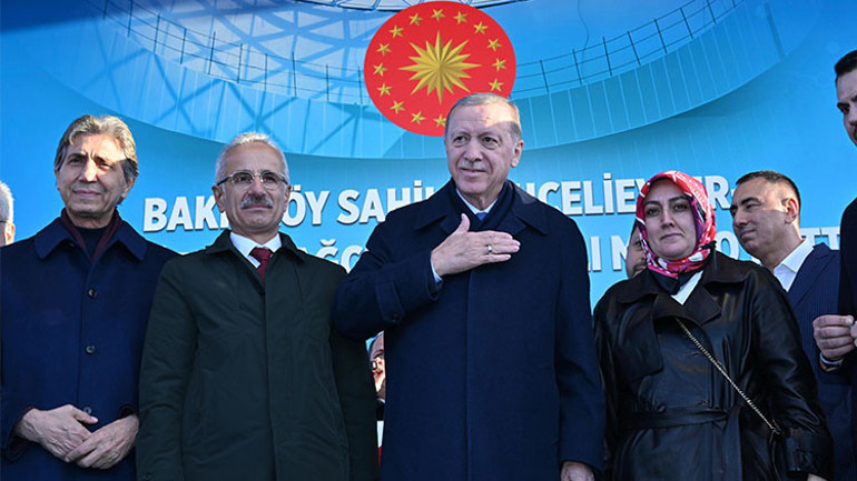 Bakırköy-Kirazlı metro hattı hizmete açıldı, sıra Arnavutköy-Havalimanı’nda… Bakan Uraloğlu: Bakanlığımız yatırımları olmasa sadece İstanbul değil, tüm Türkiye felç olurdu
