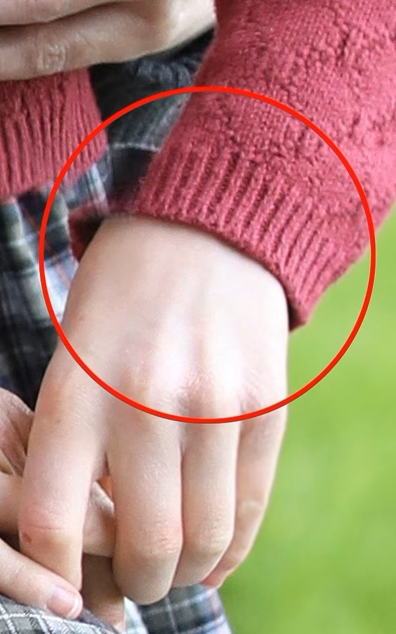 Ajanslar acil koduyla iptal etmişti: Tartışmalı fotoğrafa Kate Middletondan açıklama geldi