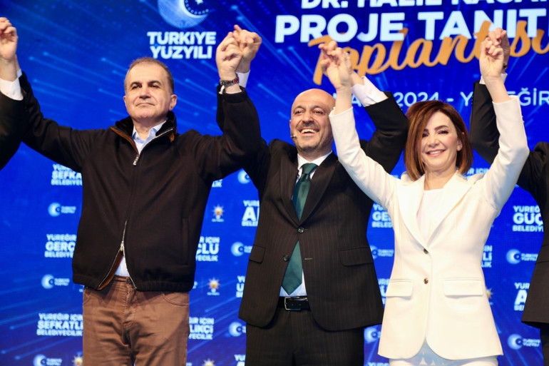 AK Parti Yüreğir Belediye Başkan adayı Halil Nacar projelerini açıkladı