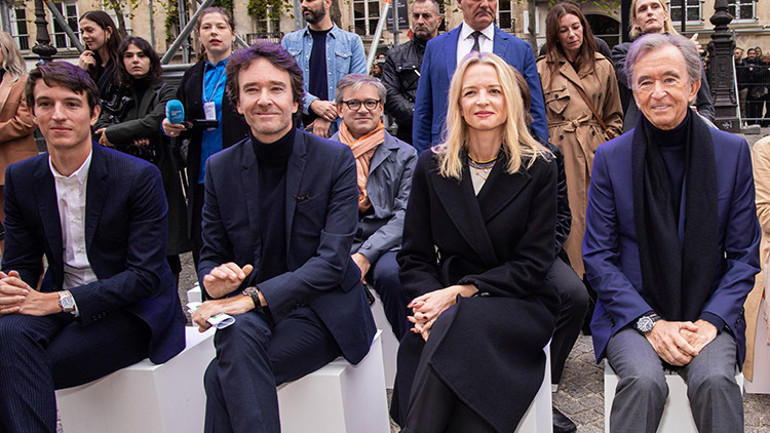 Kim bu Kaşmir giyen kurt Bernard Arnault dünyanın en zengini oldu