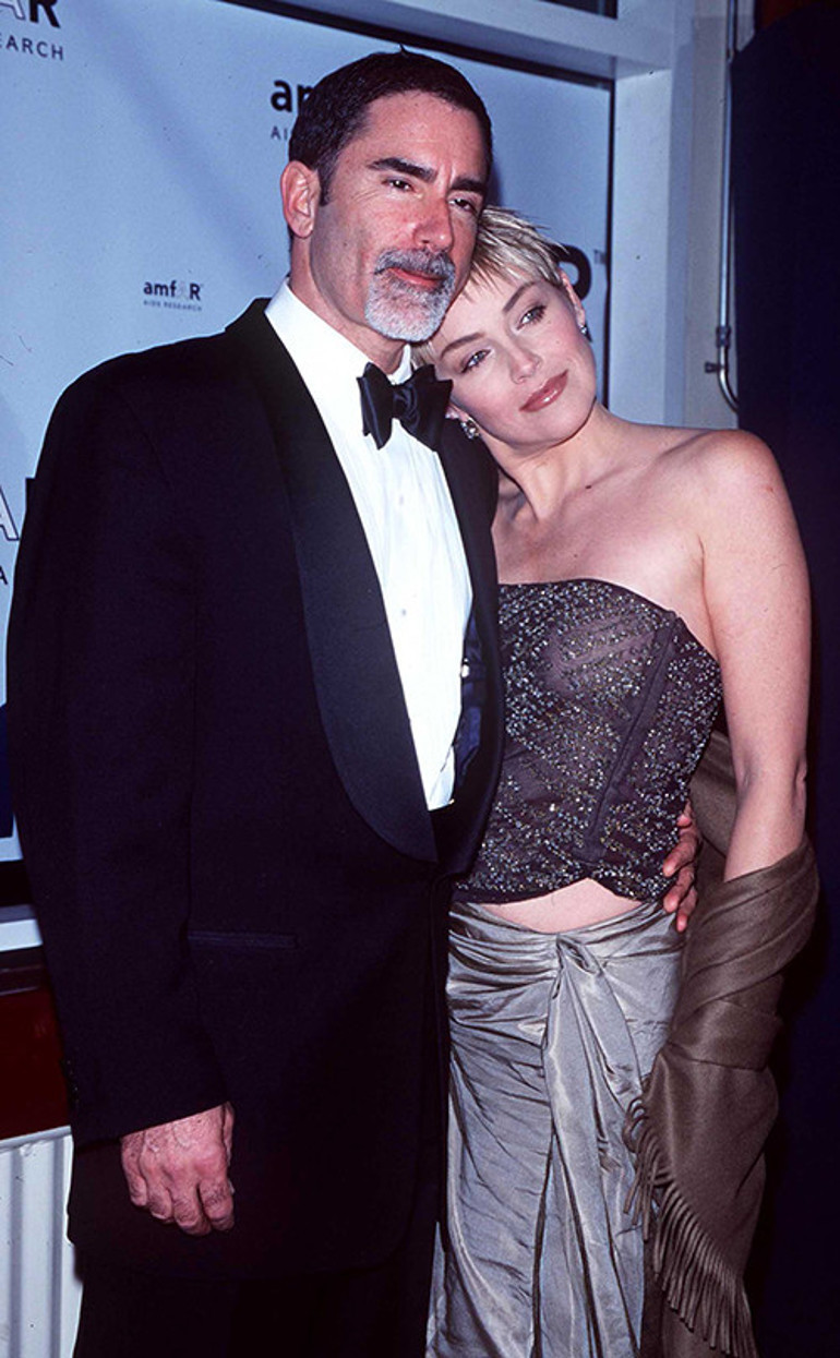 Ünlü oyuncu bu kez isim verdi: Daha inandırıcı olsun diye rol arkadaşımla yakınlaşmaya zorladılar