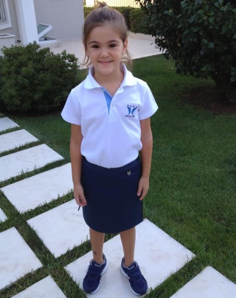 Türkiye güzeli annenin gurur paylaşımı: Güzel kızım ne ara bu kadar büyüdün sen