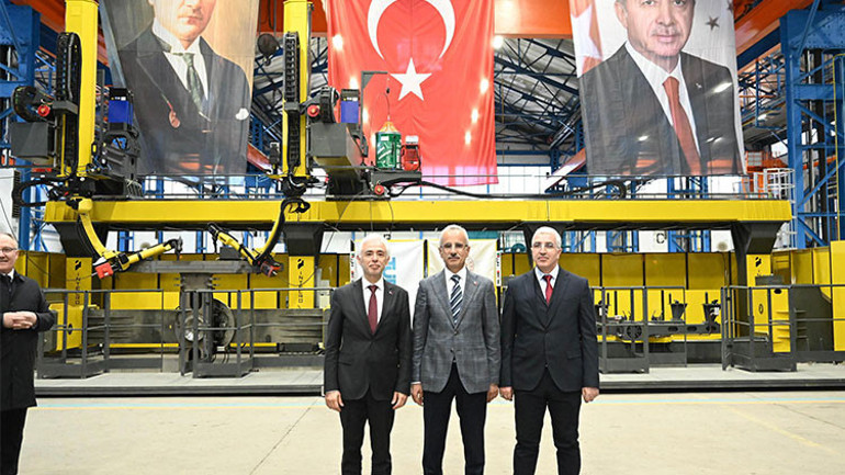 Bakan Uraloğlundan İmamoğluna yanıt: Milletimize hizmet etmek için gerekirse işçi de oluruz taşeron da