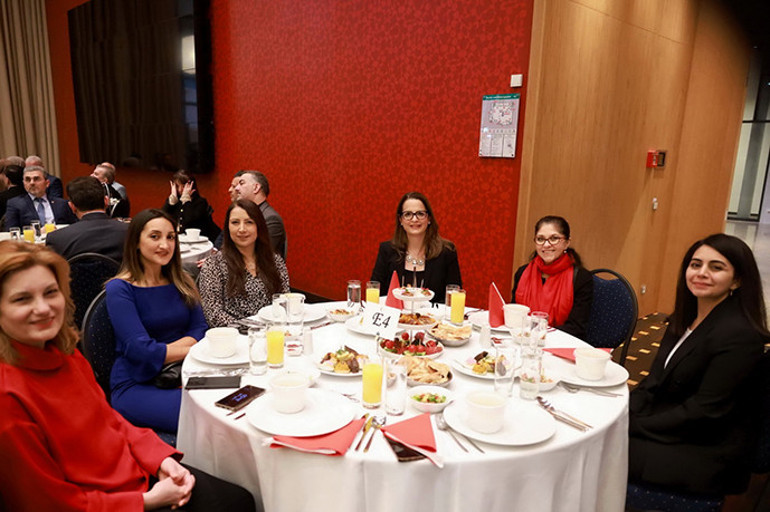 Kalplerimiz, Gazze’deki Filistinlilerle birlikte