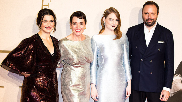 Güzel yıldız üçüncü Oscar’ına göz kırpıyor… Emma Stone büyük zaferinin ardından Yorgos Lanthimos’la yeniden bir arada