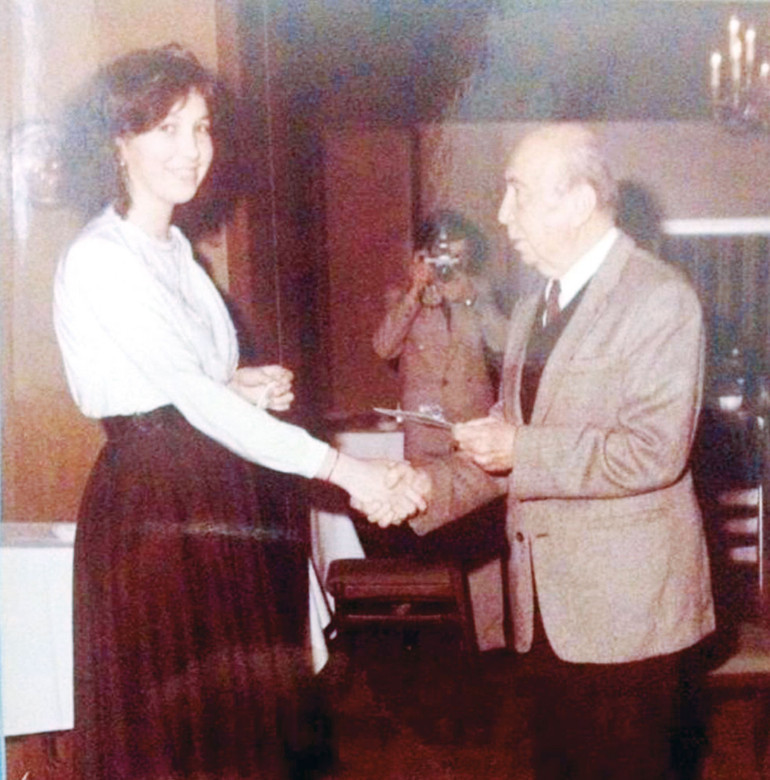 Anne kıza 40 yıl arayla aynı burs