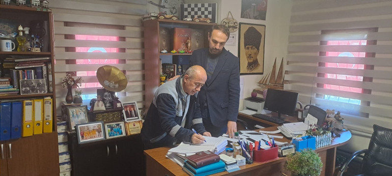 Muhtarların seçmen kağıdı mesaisi