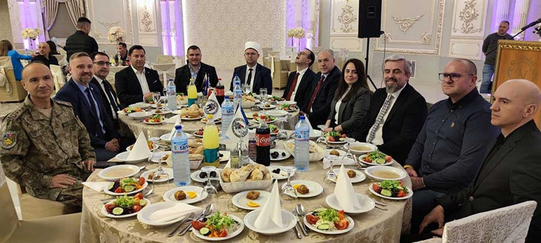 ‘Prizren Beşiktaşlılar Derneği’nden iftar yemeği