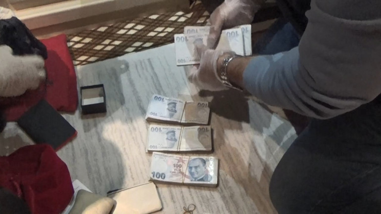 FETÖ üyeliğinden aranan Bekir Boydak, Çekmeköyde saklandığı villada yakalandı