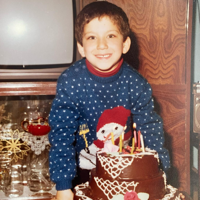 Abi-kardeş ikisi de çok ünlü oldu... O maviş gözleri artık milyonlar tanıyor