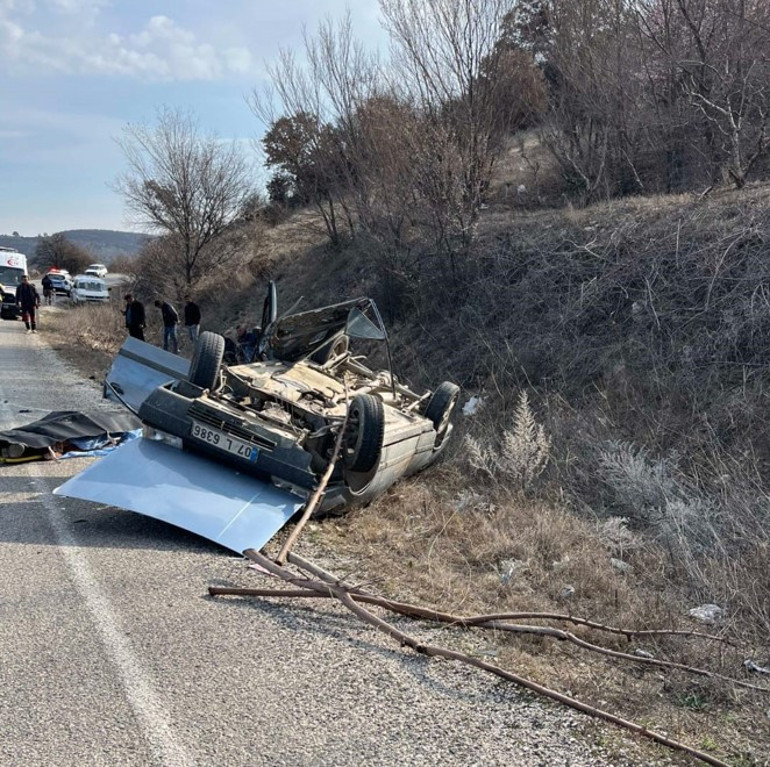 Ispartada feci kaza: 1 kişi hayatını kaybetti, 2 yaralı